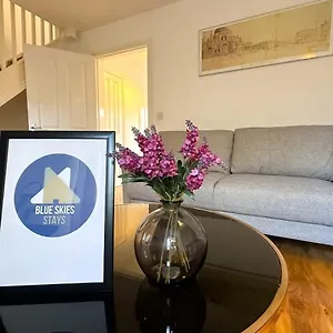 Holiday home Aidan House By Blue Skies, Middlesbrough